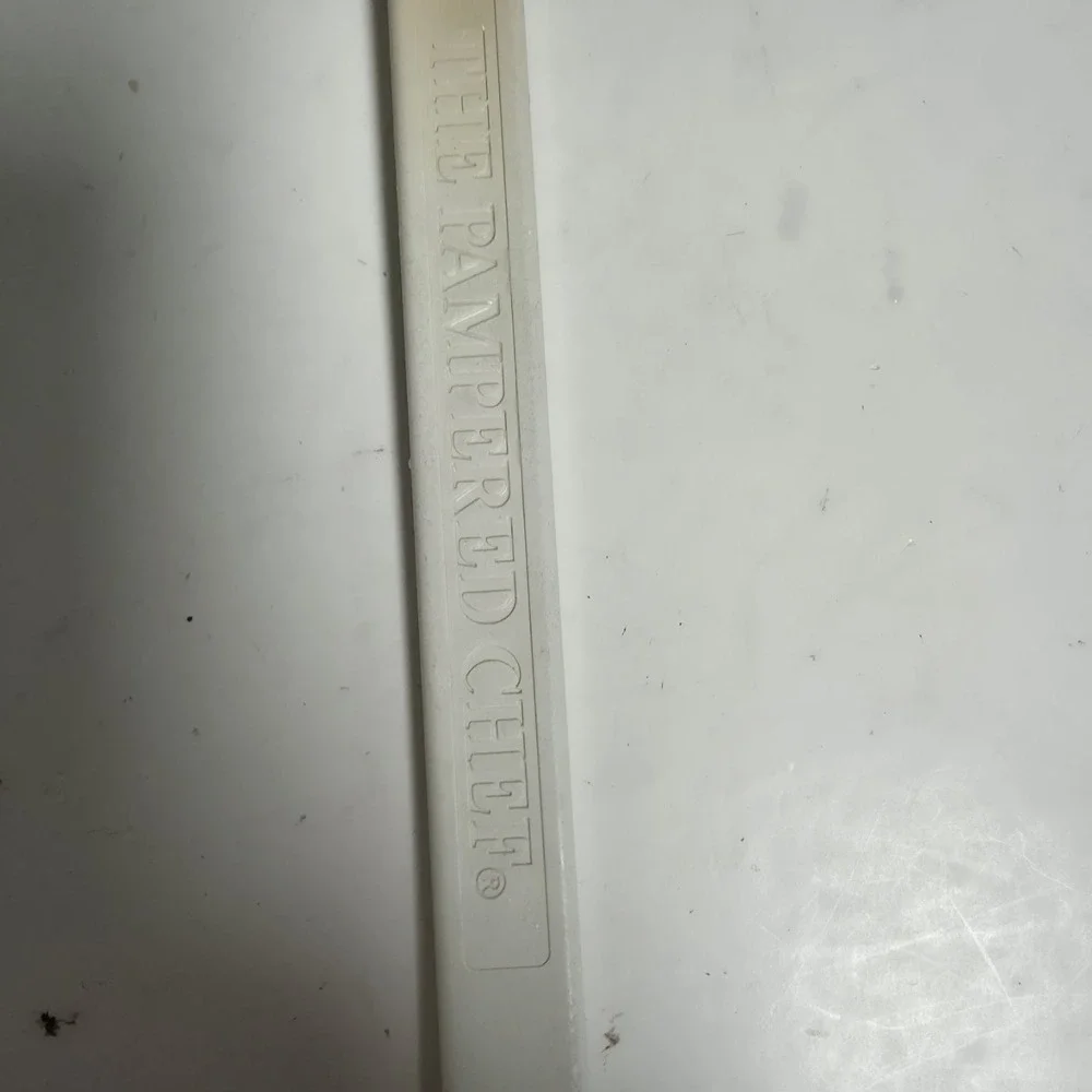 Vintage Pampered Chef Silicone Scraper Spatula Cranberry Red White Made in USA